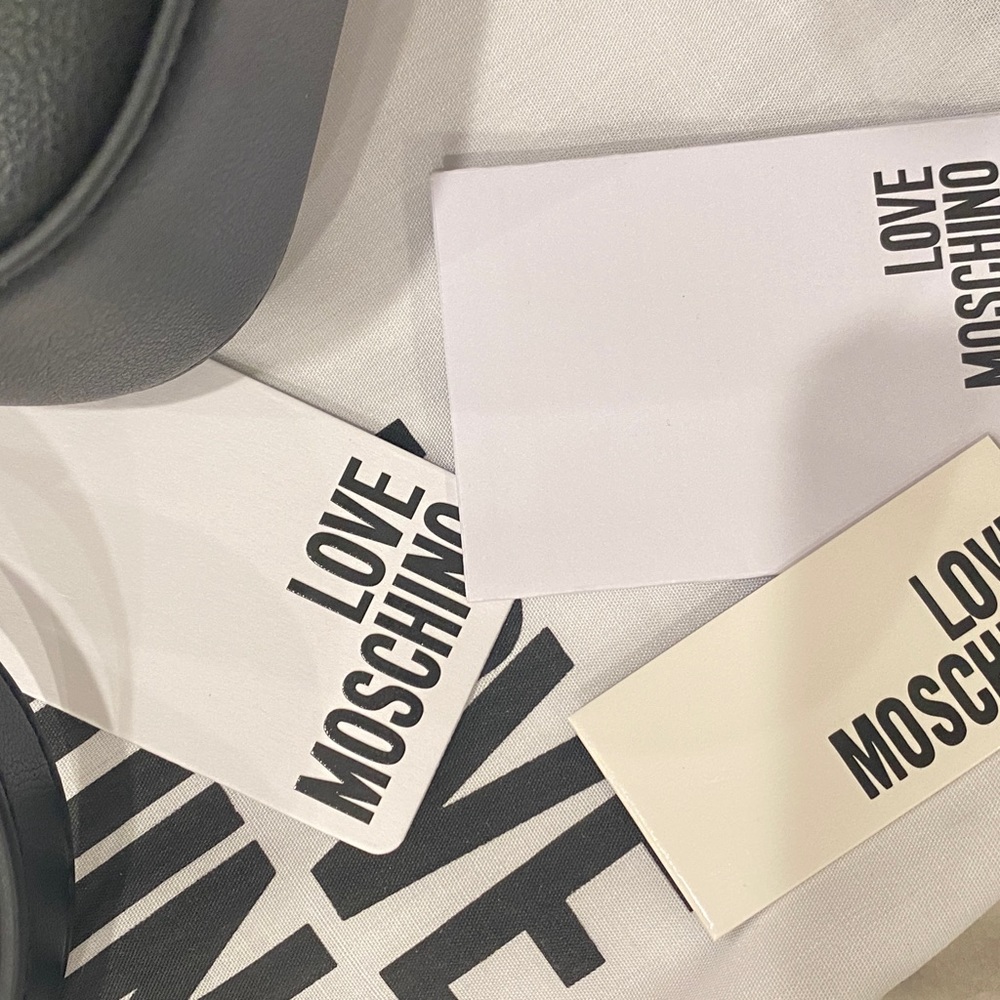 Love Moschino crossbody - Picture 2 of 4